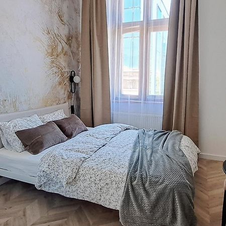 Lion Apartments - Premium Studio With Balcony كراكوفيا المظهر الخارجي الصورة