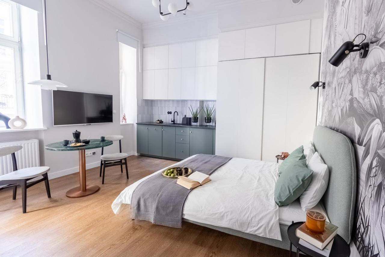 Lion Apartments - Premium Studio With Balcony كراكوفيا المظهر الخارجي الصورة