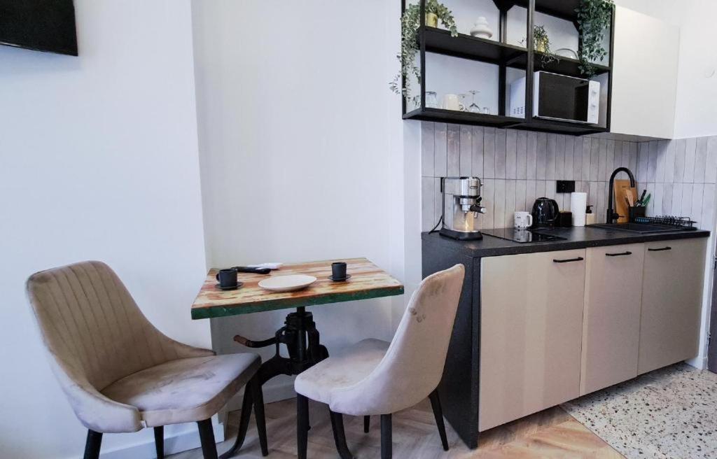 Lion Apartments - Premium Studio With Balcony كراكوفيا المظهر الخارجي الصورة